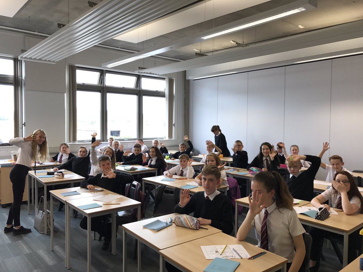 ForfarSocSub's tweet photo. S1 philosophy creating personal profiles. Great class and some brilliant work!#learningaboutme https://t.co/bQRlh4vdSl