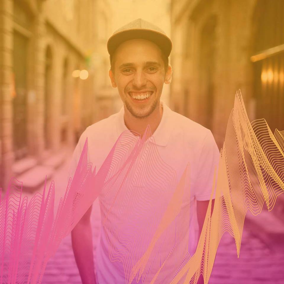 radioshop's tweet photo. Staggy part en live pour la rentrée ! 3 pass VIP pour le concert de @FatbabsBeatz à gagner en magasin ! #radioshop https://t.co/MY6Rqq1KT5