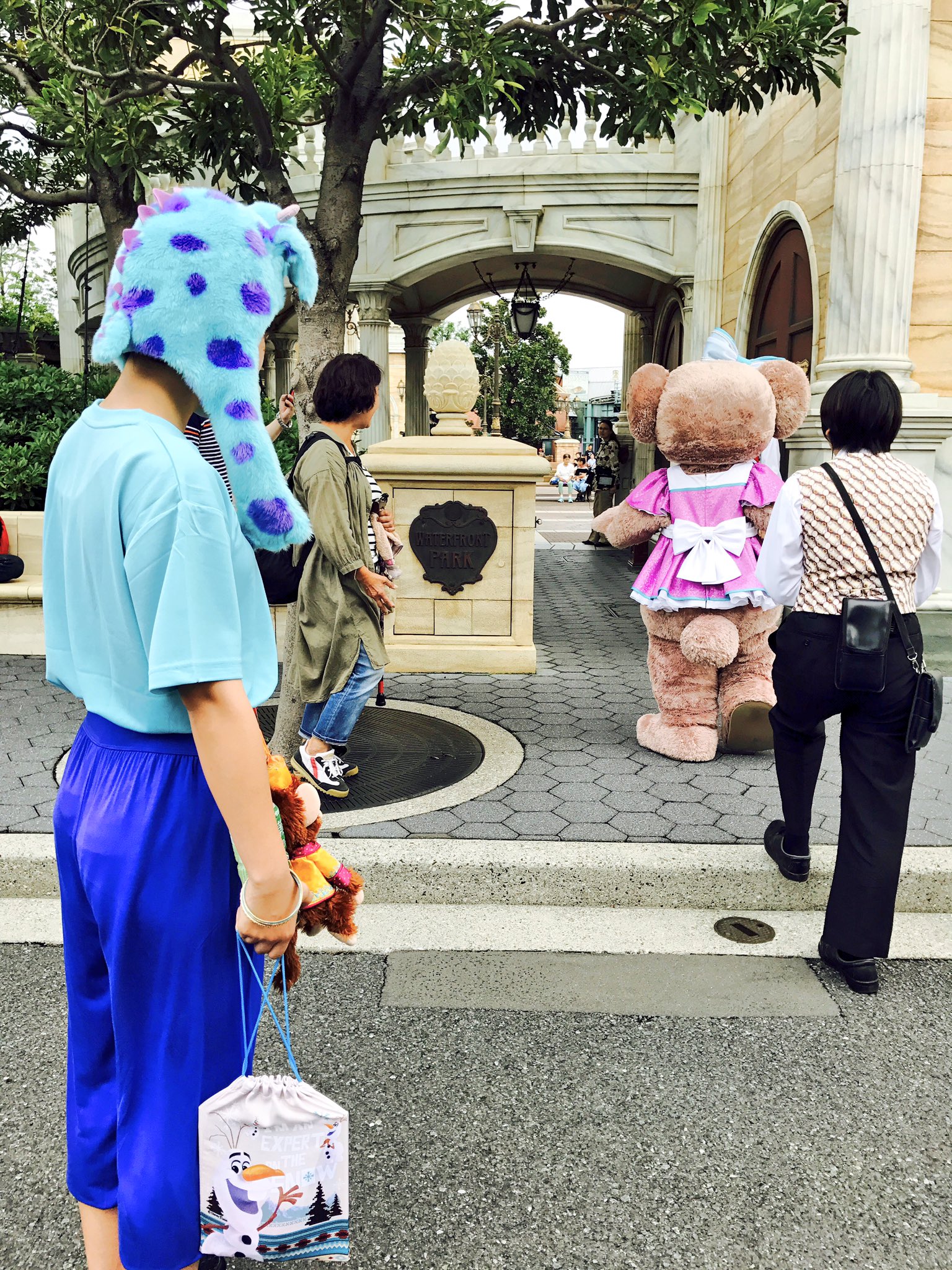 Twitter 上的 るい きいろ 竹井 美咲とジーニーコーデで行こう 東京ディズニーシー 一見 哀愁漂うこの背中 実は溢れんばかりの無邪気な笑顔 初ディズニー キャラグリ攻めで はしゃぎ倒す エリック王子に思いの外ジーニーネタぶっこまれ キョドる Twitter 上的 るい きいろ 竹井 美咲とジーニーコーデで行こう 東京ディズニーシー 一見 哀愁漂うこの背中 実は溢れんばかりの無邪気な笑顔 初ディズニー キャラグリ攻めで はしゃぎ倒す エリック王子に思いの外ジーニーネタぶっこまれ キョドる