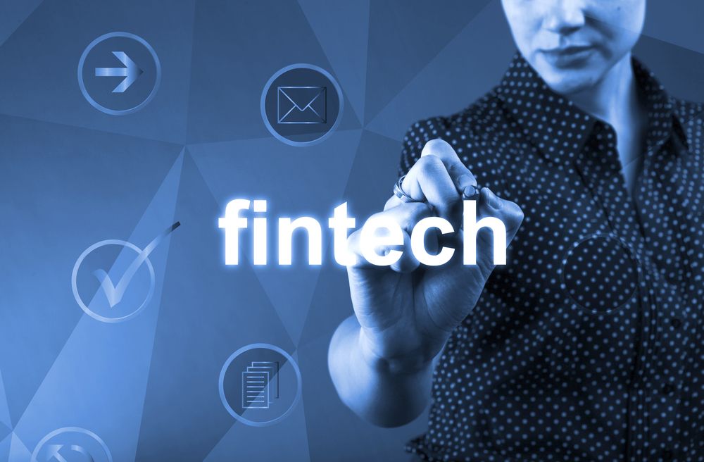 University2B's tweet photo. Bando #fintech per gli #studenti: ecco come partecipare al #PremioFintech2017 https://t.co/ScAhxEkKDu #università @polimi @Osserv_Digital https://t.co/qKnSFsrM0Z