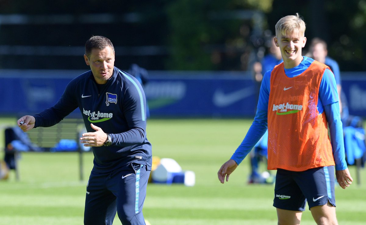 Und schon wieder auf dem Trainingsplatz ✌🏻 Einheit 1 läuft. #hahohe