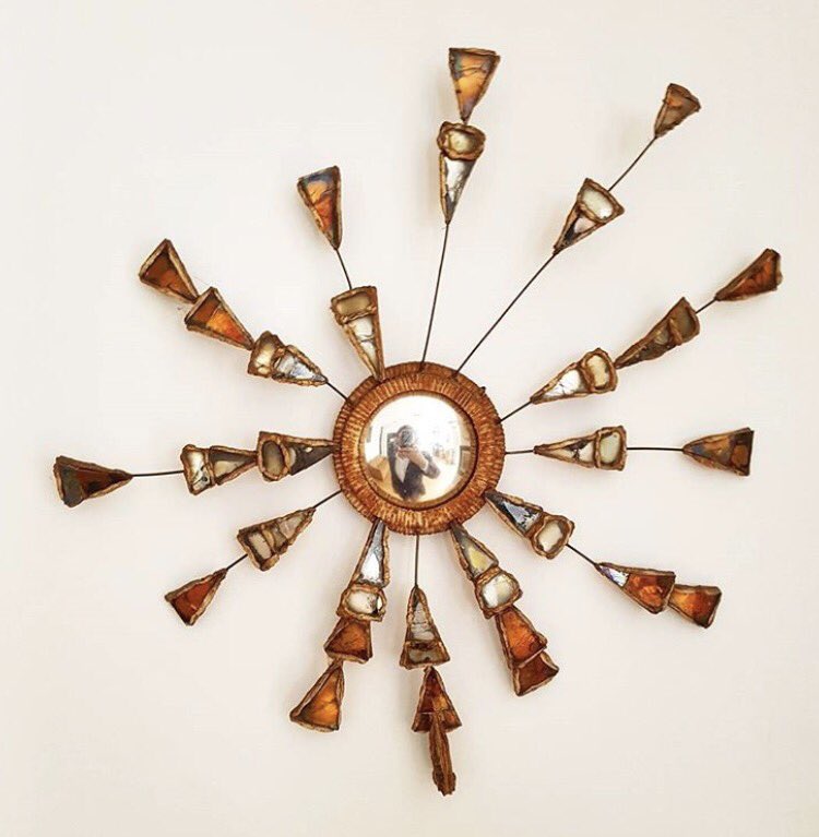 AderNordmann's tweet photo. #LineVautrin #MiroirSorcière en talosel et miroir. Pièce unique? 
Vente le 1er dec @drouot #vautrin #annees50 #postwar #apresguerre #design https://t.co/IF3ZUB3wGR