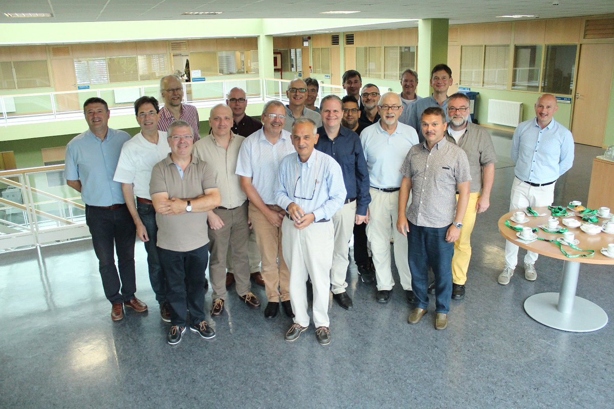 Nice picture of the <a href="/europar2017/">Europar 2017</a> steering committee!