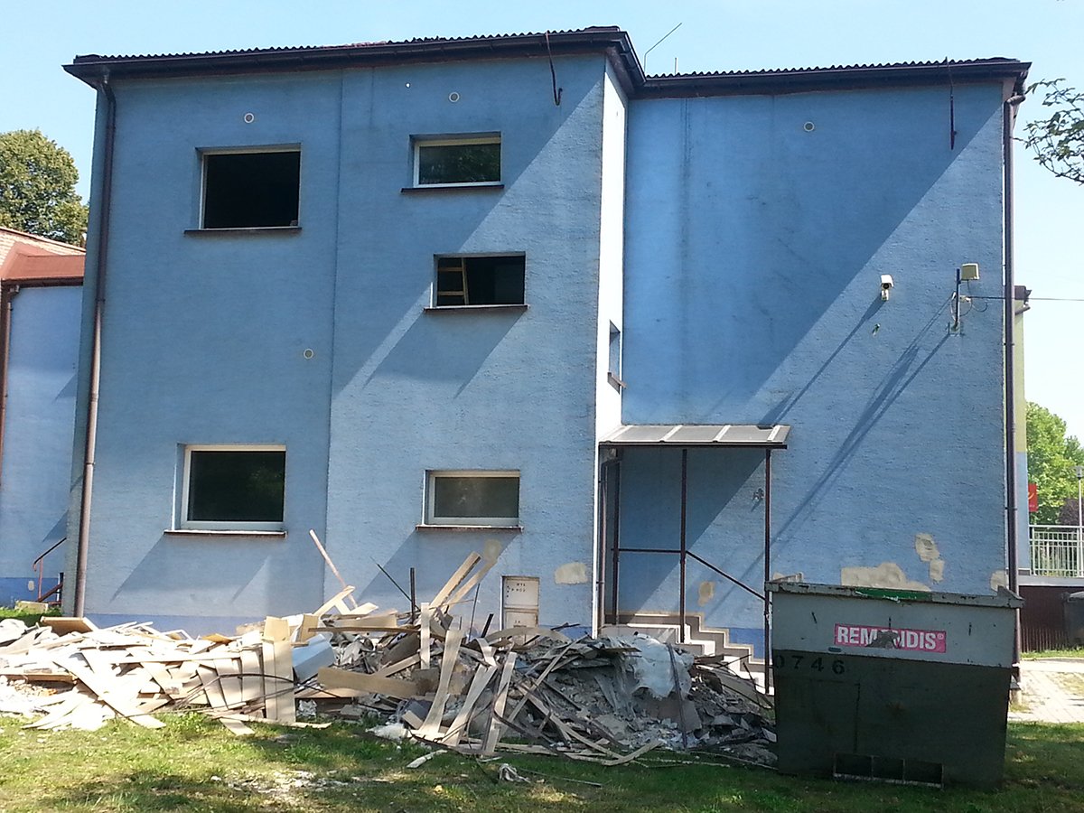 GminaPsary's tweet photo. Trwają prace przy budowie Centrum Usług Społecznych w Strzyżowicach @KasiaKapusta2 @GminaPsary #centrumusługspołecznych #inwestycje https://t.co/TZQy1lR8lb