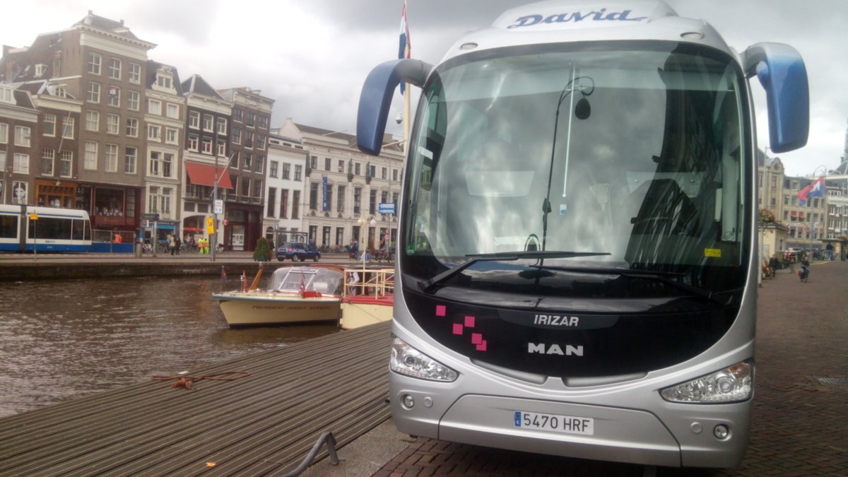 autocaresdavid's tweet photo. #Amsterdam y sus canales, si todavía no los conocéis ¡ya estáis tardando! #ViajandoconDavid #AutocaresDavid https://t.co/AFoDVRBa7J