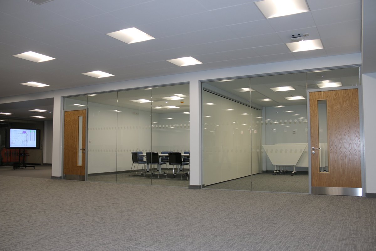 ArmitageConstru's tweet photo. Phase 2 Kilburn Building - University of Manchester is complete and handed over #Construction #Education https://t.co/2EFfRZYLXQ