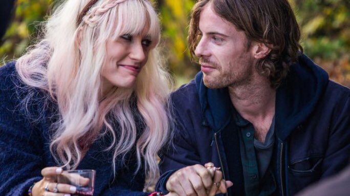 Zzzin ボブという名の猫 ベティ役のルタ ゲドミンタス スプラッシュくらいの頃のダリル ハンナに似てるなと思ったらla Timesでも言われていた だよね似てるよね T Co Uln2pzyt