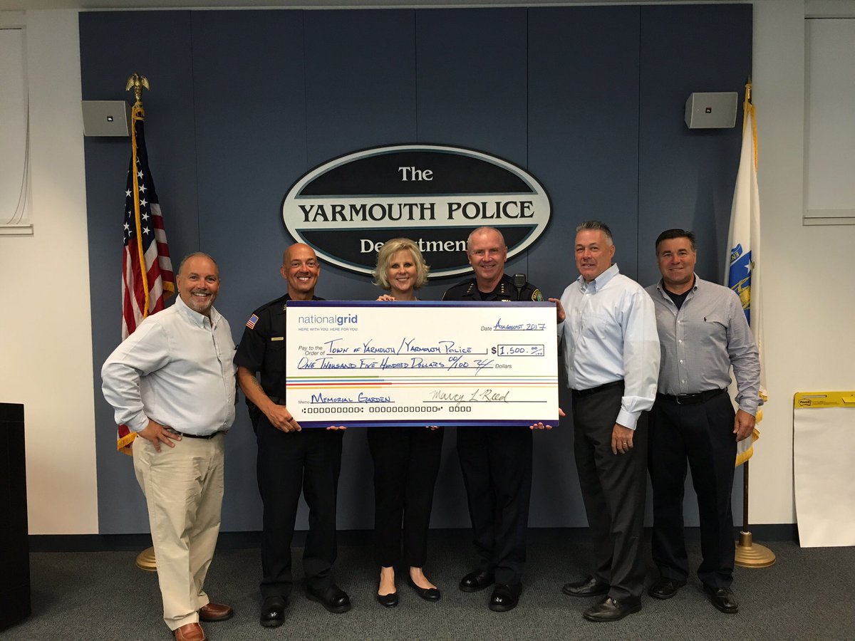 kristin_desousa's tweet photo. @nationalgridus in partnership with @yarmouthpolice honoring our fallen heroes. @joecarrollNgrid #911remembrance https://t.co/geJIIbJzUV