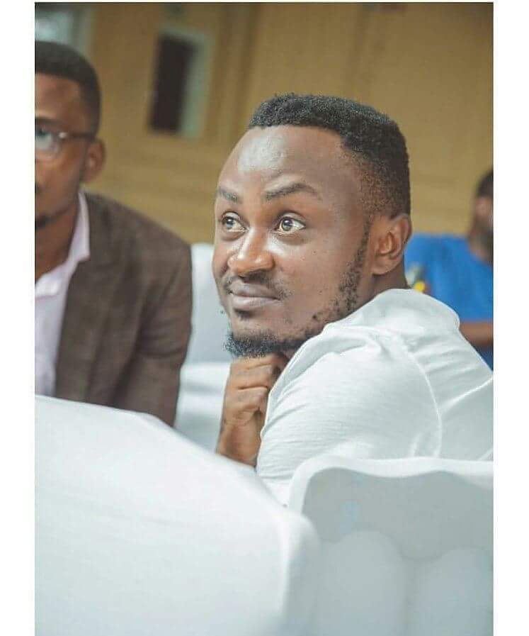 PASCAL_YK's tweet photo. 🎉🎁🎂
Happy birthday to my brother @Dijaykarl. More Life 🐷🙏. He is the brain behind the production of my new single … https://t.co/AZ3weugDcN https://t.co/cQOC2rAYw4