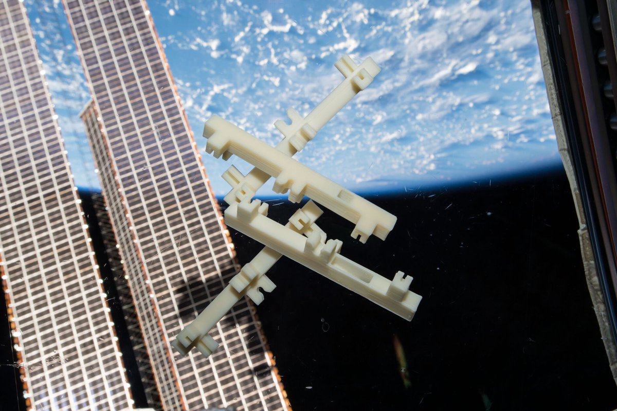 NearSpaceLaunch's tweet photo. NSL partnered with @nwnazarene to design MakerSat1, which is currently being @MadeInSpace. 1st 3D prints in space! https://t.co/MMlIOrhIgp https://t.co/IectUE8bW5