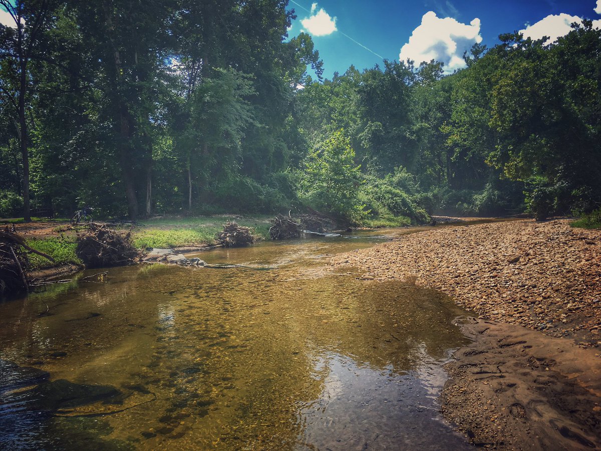 xKranium's tweet photo. Gonna be back on stream this weekend Fam, been exploring places and feeling happy. Miss you guys, can't wait to hang 🤙🏾 https://t.co/DwoTb2Ekjx