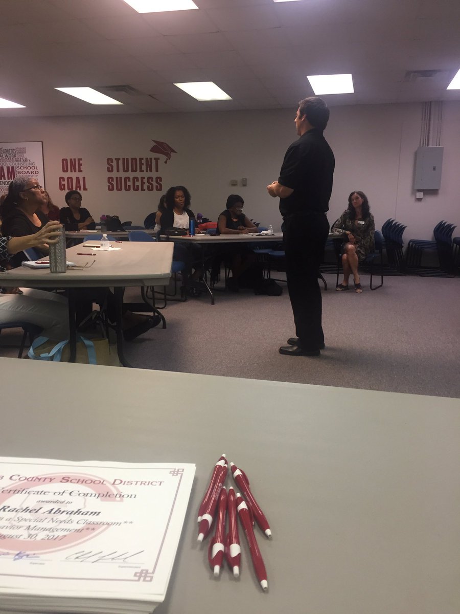 CCSDSUBS's tweet photo. Great dialogue at the Subbing in a Special Needs Classroom and Behavior Management Training Class #CCSDSubsRock #LoveToLeadHere https://t.co/5j7sZLn3yg