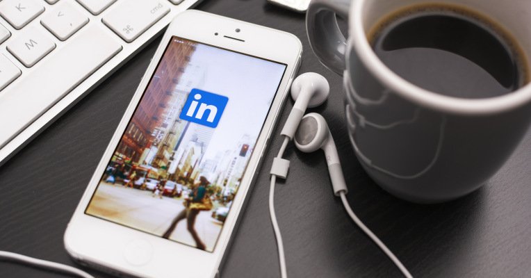 millenefits's tweet photo. New LinkedIn tool tells businesses about who’s visiting their websites - https://t.co/vDmSYJ76OA #websitetips #linkedin https://t.co/VKCMYYWL3V