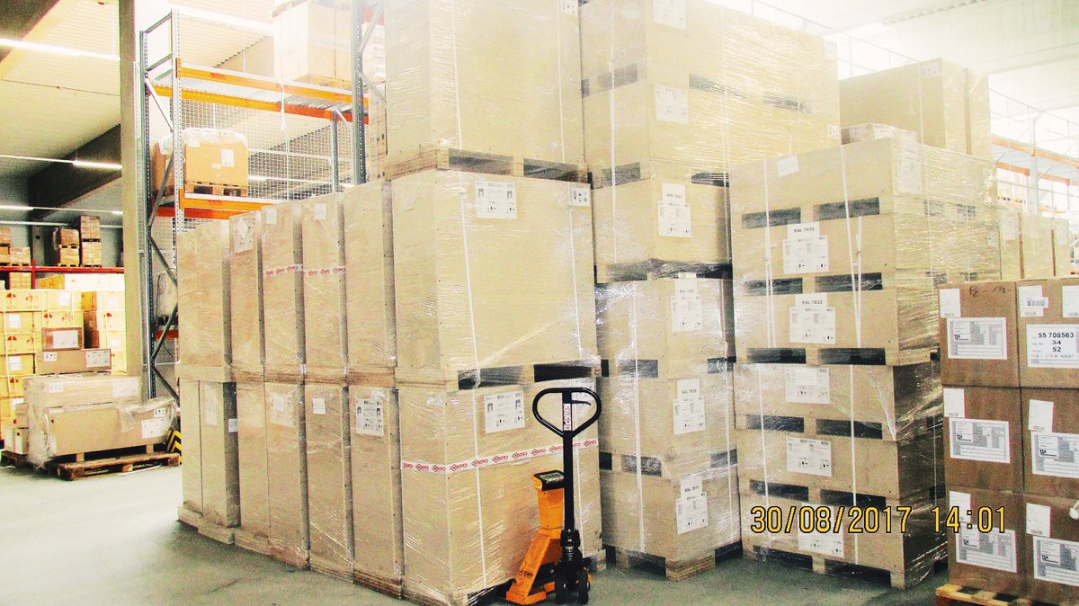 Mountains of Oxgard products expect you in Germany 🇩🇪!!! 🏔📦 All packed and customs-cleared! ✅What are you waiting for?😏 #turnstiles #Oxgard