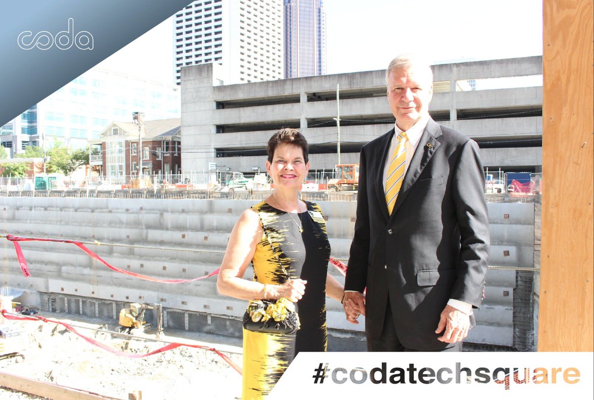 codatechsquare's tweet image. Did you attend Bottoms Up! -- our event to celebrate the end of excavation at #CodaTechSquare? Check out the photo booth shots here!