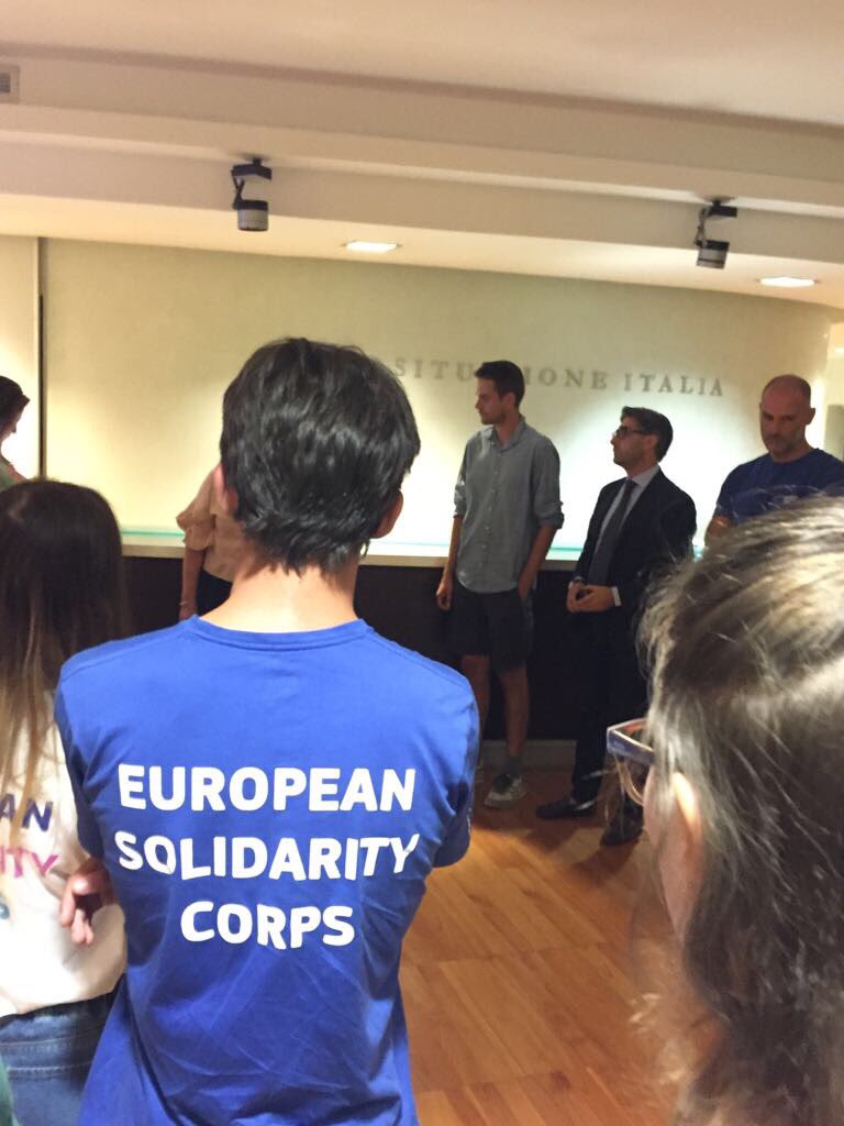 giacomo_darrigo's tweet image. oggi @AgenziaGiovani in visita a #PROTEZIONECIVILE nazionale con il primo gruppo dei giovani Solidarity Corps attivi a Norcia grazie a E+