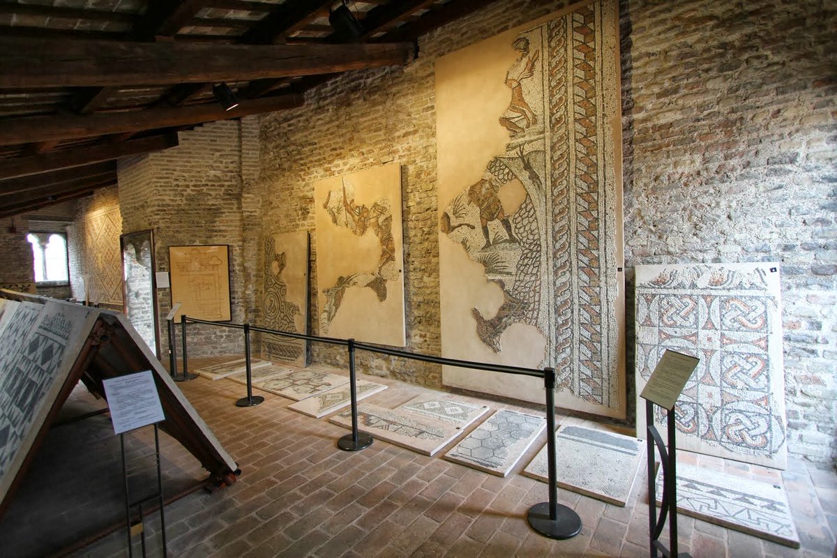 turismoER's tweet photo. #WikiLovesMonuments #InEmiliaRomagna = wikigite 📸
#PalazzodiTeodorico 9 settembre h. 10 e h. 20 Prenotati gratis 
https://t.co/CGTrAQjPsc https://t.co/E8Y5qK8C5s