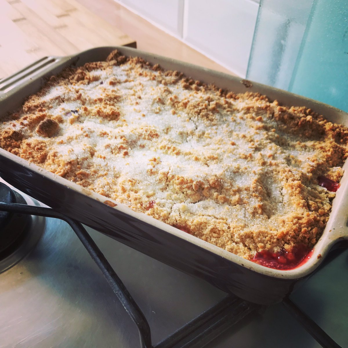 PeterBayliss's tweet photo. Homemade fresh peach and elderflower crumble. So going to enjoy this bad boy lol #stunning #nomnom #PassMeASpoon #ImGoingIn #DoNotDisturb https://t.co/OSwWK9wt7v