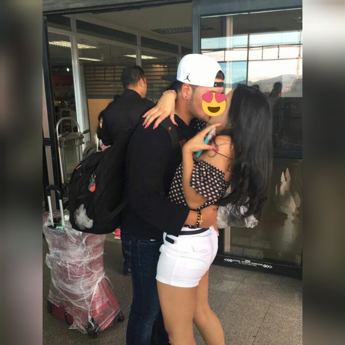 dmagostini_'s tweet photo. Juntos, te amo😍👫⚾ https://t.co/eKVIMezf71