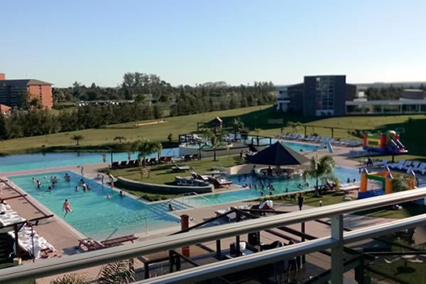 Altos del #Arapey Club de Golf y Hotel Termal <a href="/Altosdelarapey/">Altos del Arapey</a>  <a href="/GGMasociados/">GGM & Asociados</a>  ow.ly/D8jD30eMLiT