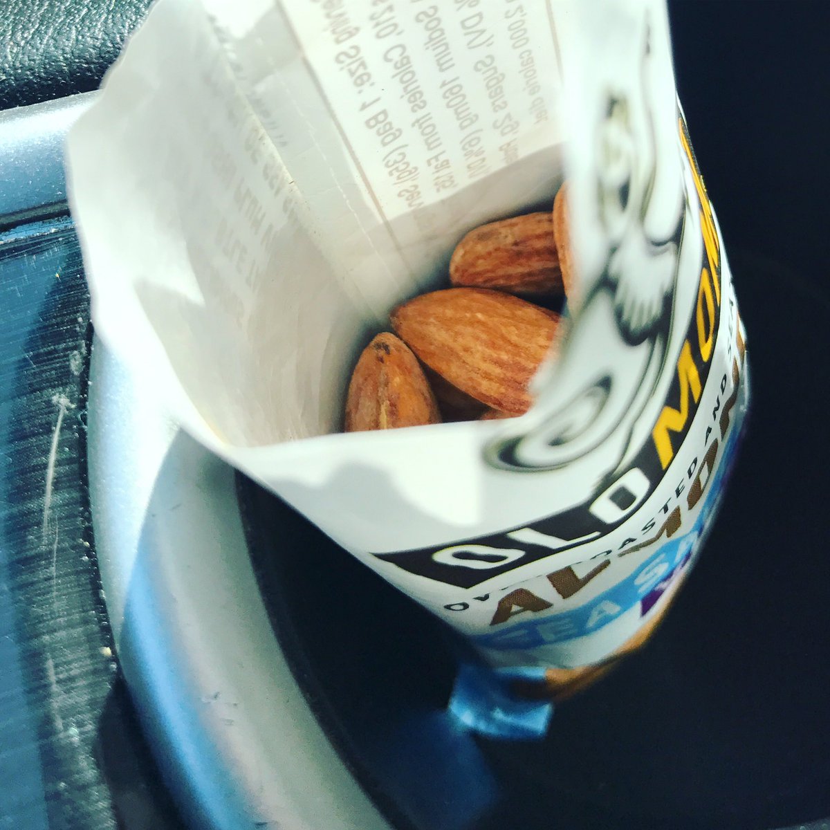olomomo's tweet photo. Stash nuts in your car for the perfect #grabngo #breakfast. Don't worry, there's still room for #coffee in the other cup holder. #stash https://t.co/Wwc9vv2W5z