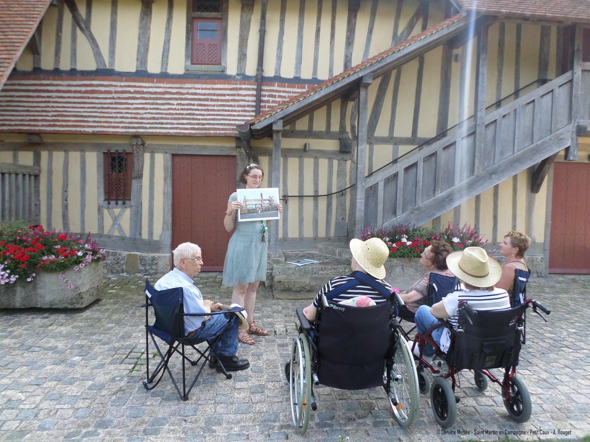 MHVQ76's tweet photo. L'#EHPAD de #BellevilleSurMer a découvert la Maison Mercier dans le cadre du projet "A l'écoute des Caux-marins". #médiation https://t.co/qjeTc80Smq