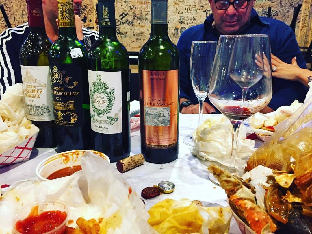 Dom_ile_Margaux's tweet photo. French wines pairing with Louisiana cajun seafood messy juicy spicy fest @angrycrabchicago

 #ilemargaux #ferriere #labegorce #beaucaillou https://t.co/qgXuDJI5z6