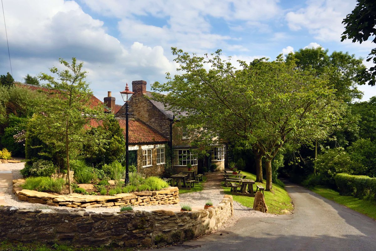 Welcome2Yorks's tweet photo. 9 hotels to visit in the Yorkshire countryside https://t.co/Taw3c5jPhl @GoodHotelGuide #Yorkshire https://t.co/cwO7gR4Akz
