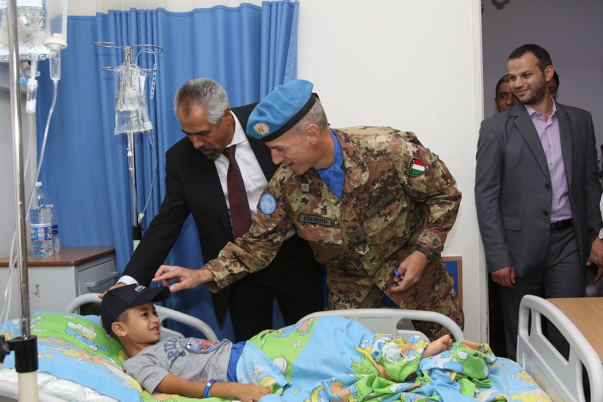Vincenzo_Danna_'s tweet photo. #UNIFIL SW Cdr visited #Tibnin #Government #hospital to boost health & social capacity in #SouthLebanon @SM_Difesa https://t.co/hNiPTHOmiZ https://t.co/e5HWDjKHR0