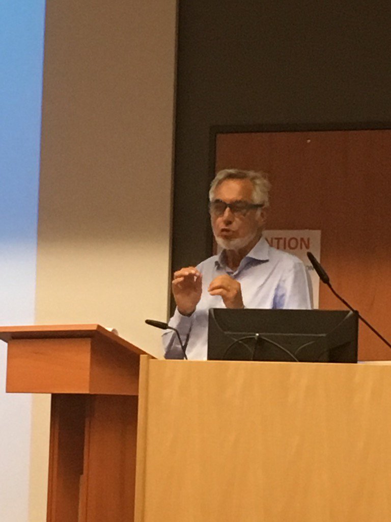 RoselyneHubert's tweet photo. ROGER Serre "nos fondamentaux : pas de développement économique sans développement social" #CP17GROUPEIGS @ciefalyon https://t.co/PAGiosP2NL