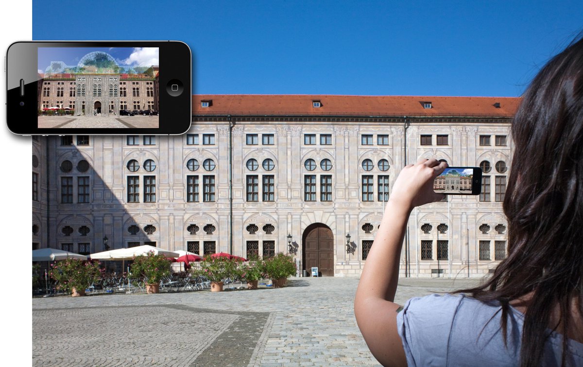 MuseenBayern's tweet photo. Bayern ❤️Ludwig II. 🤴🏰Mit der App der @bsb_muenchen wandeln wir auf seinen Spuren #museumsapp https://t.co/ptfwHfLx7K https://t.co/EeHiOSDHNO