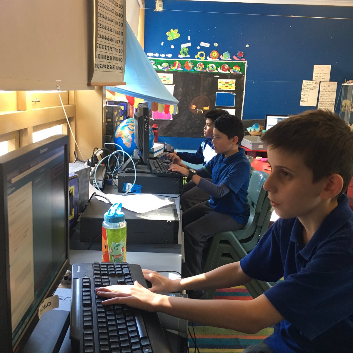merrylandseast's tweet photo. #CoderDojo students continued their work on JavaScript today. Also explored the new VR setup. They'll be trialling ScriptCraft soon! https://t.co/DhfSJCZhGx