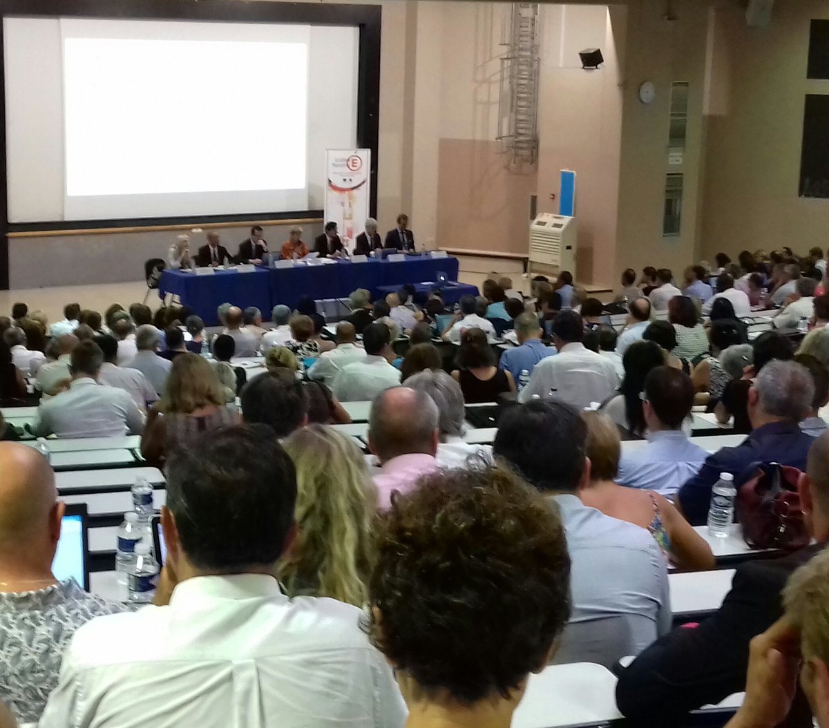 acmontpellier's tweet photo. A. Le Pellec Muller, recteur de l'@acmontpellier accueille les personnels d'encadrement et souhaite la bienvenue aux nouveaux personnels. https://t.co/WNj43XNTz5