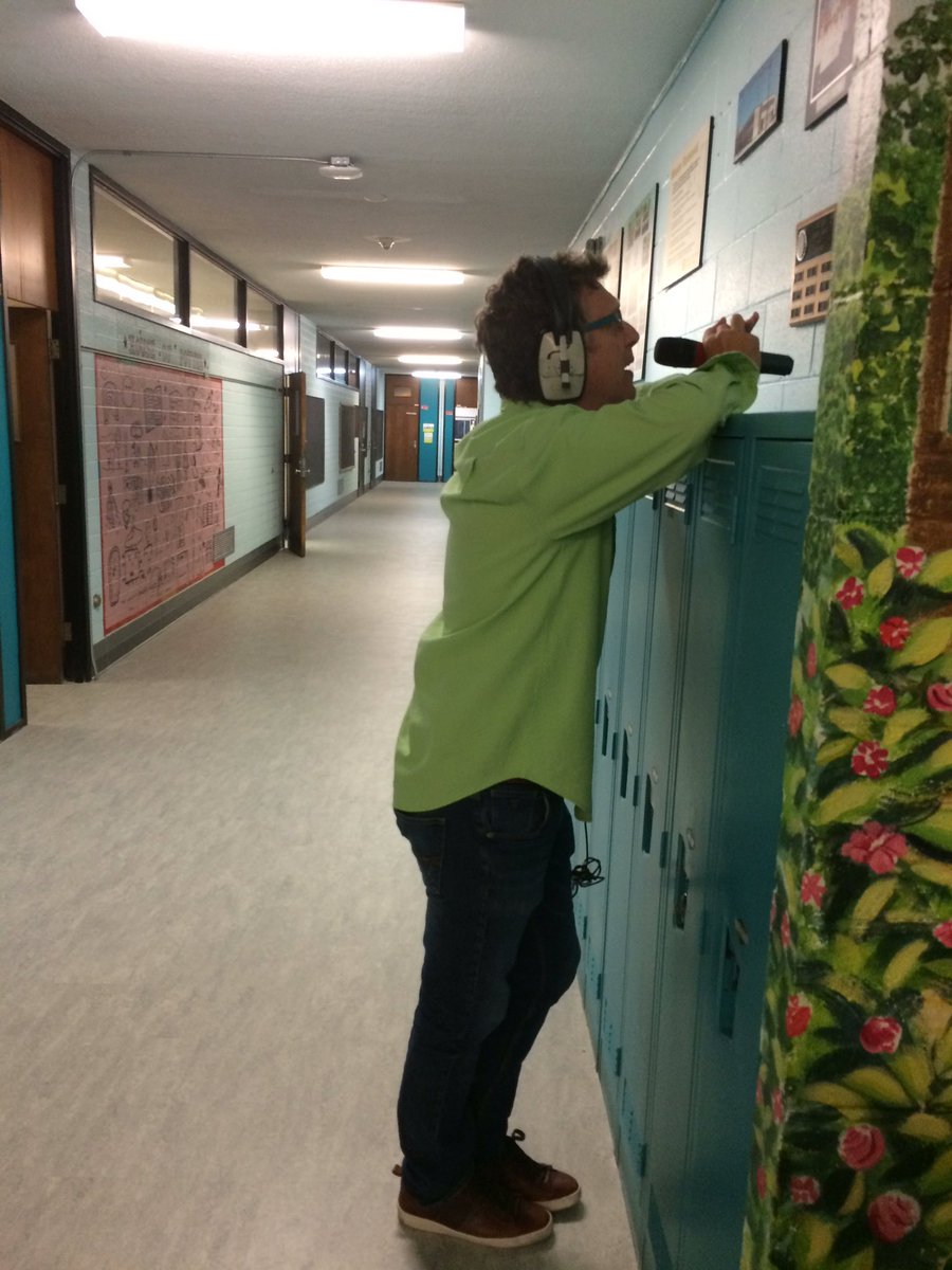 sarahdeshaies's tweet photo. Good morning! @cjad800 is broadcasting from Edward Murphy Elementary School in the East End. (@andrewcarter800 reading up on Ed M here) https://t.co/yAs5DMEob9