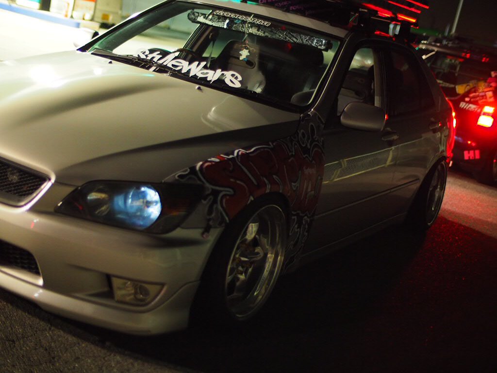 Ri_o_Mi's tweet photo. #Weekendkustomer
#wek
#graffiti
#taro
#WORK
#GOOCARS HEMI
#ALTEZZA
#OLYMPUS
#E-P5
#COSINA
#Voigtländer
#NOKTON
#F0.95 https://t.co/QiItTlAwpJ