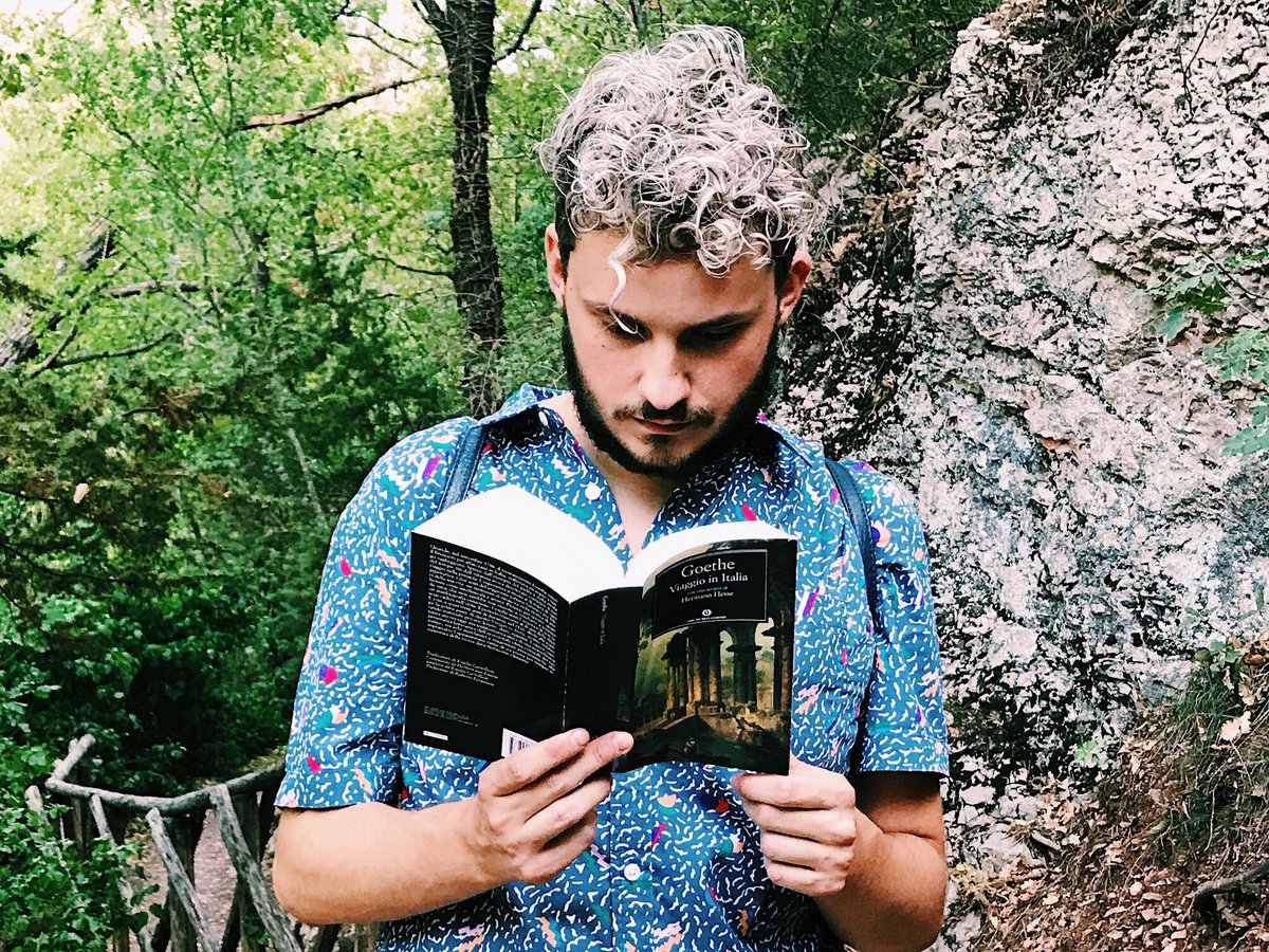 Behemothstweets's tweet photo. Viaggiando con #Goethe @CasaLettori #ConilVerde #viaggioinItalia https://t.co/cnXalNuNXX