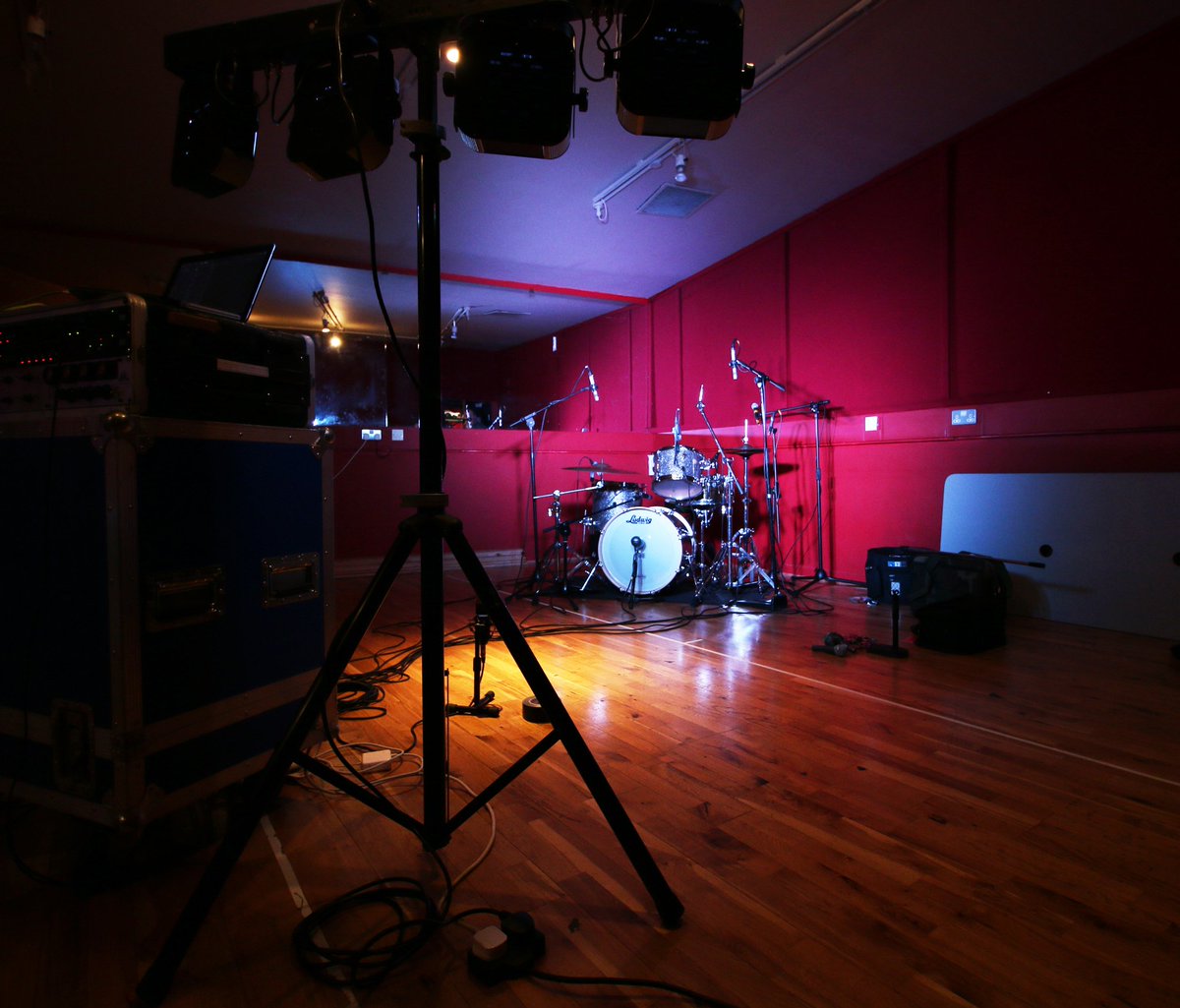 MischiefMediaIE's tweet photo. A very productive day's filming yesterday at the #IrishDrumAcademy in Temple Bar - lot's of fantastic content on the way 🎶 https://t.co/KE8QSK5SO9