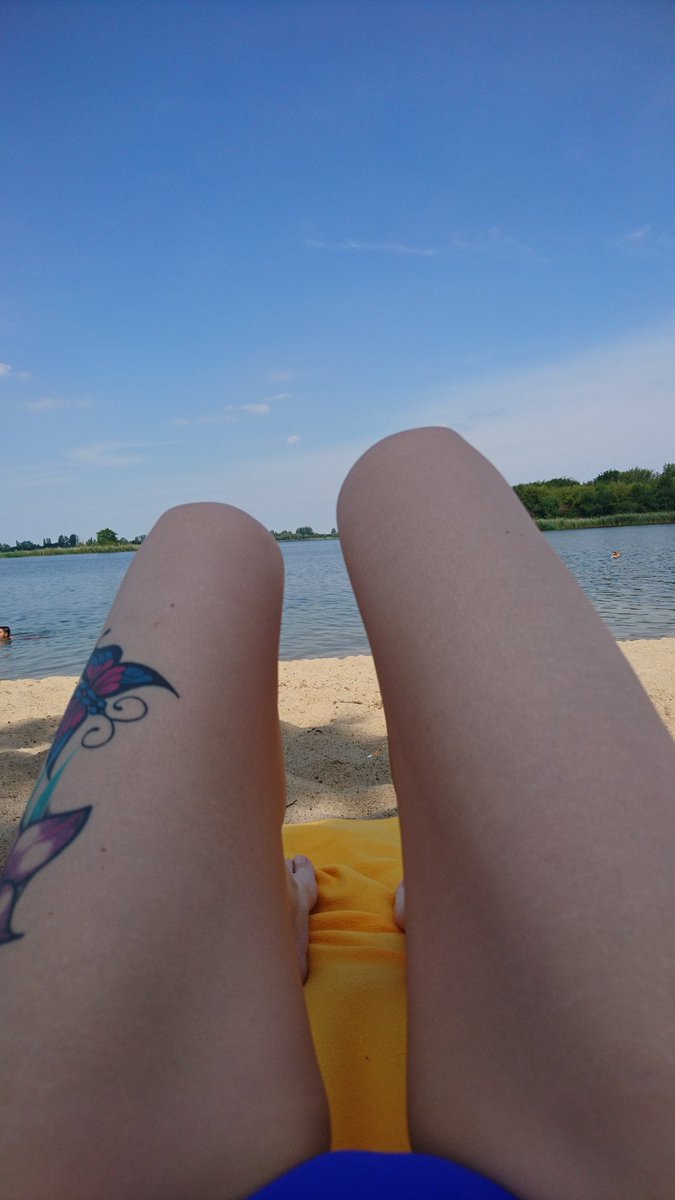 LadyDi_fcm's tweet photo. Bei dem Wetter kann es nur ein Ziel geben... Ab an den See 👙🍦☀️🏖️🏊 #md #neustaedtersee https://t.co/XyDGO5e82u