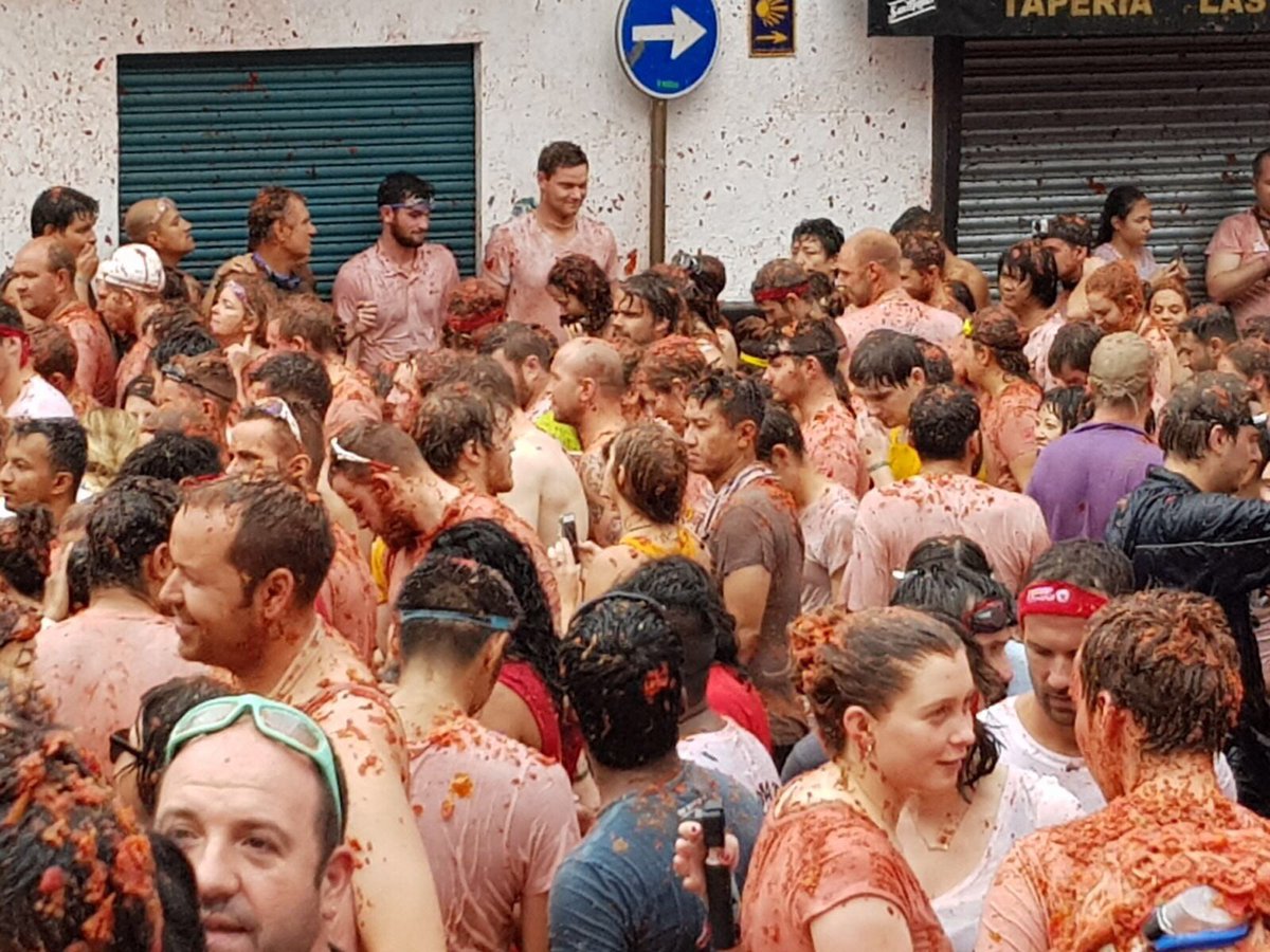 ld_loren's tweet photo. Espectacular un año más la #Tomatina2017 @AytoBunyol https://t.co/4bLtDSOsYM