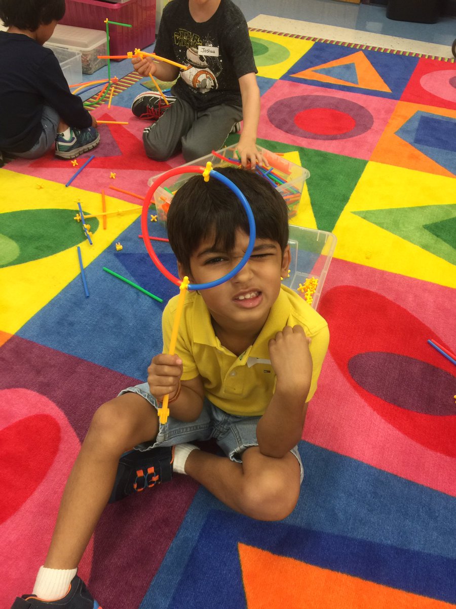 DanielsRunES's tweet photo. Kindergarten works on flexible and original thinking in the #makerspace #OurFCPS #spaceforthinking https://t.co/RYIV9DR0aD