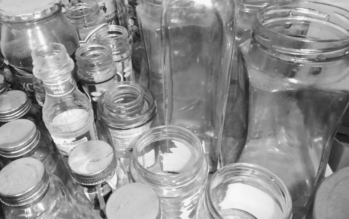 CeecesTravel's tweet photo. The Answer is: It Comes In Glass. https://t.co/riWYwr4XtX Saving our #Planet one bottle at a time. #CeeRecycles #Heart4Glass #Recycle https://t.co/C3b7q4UCpN