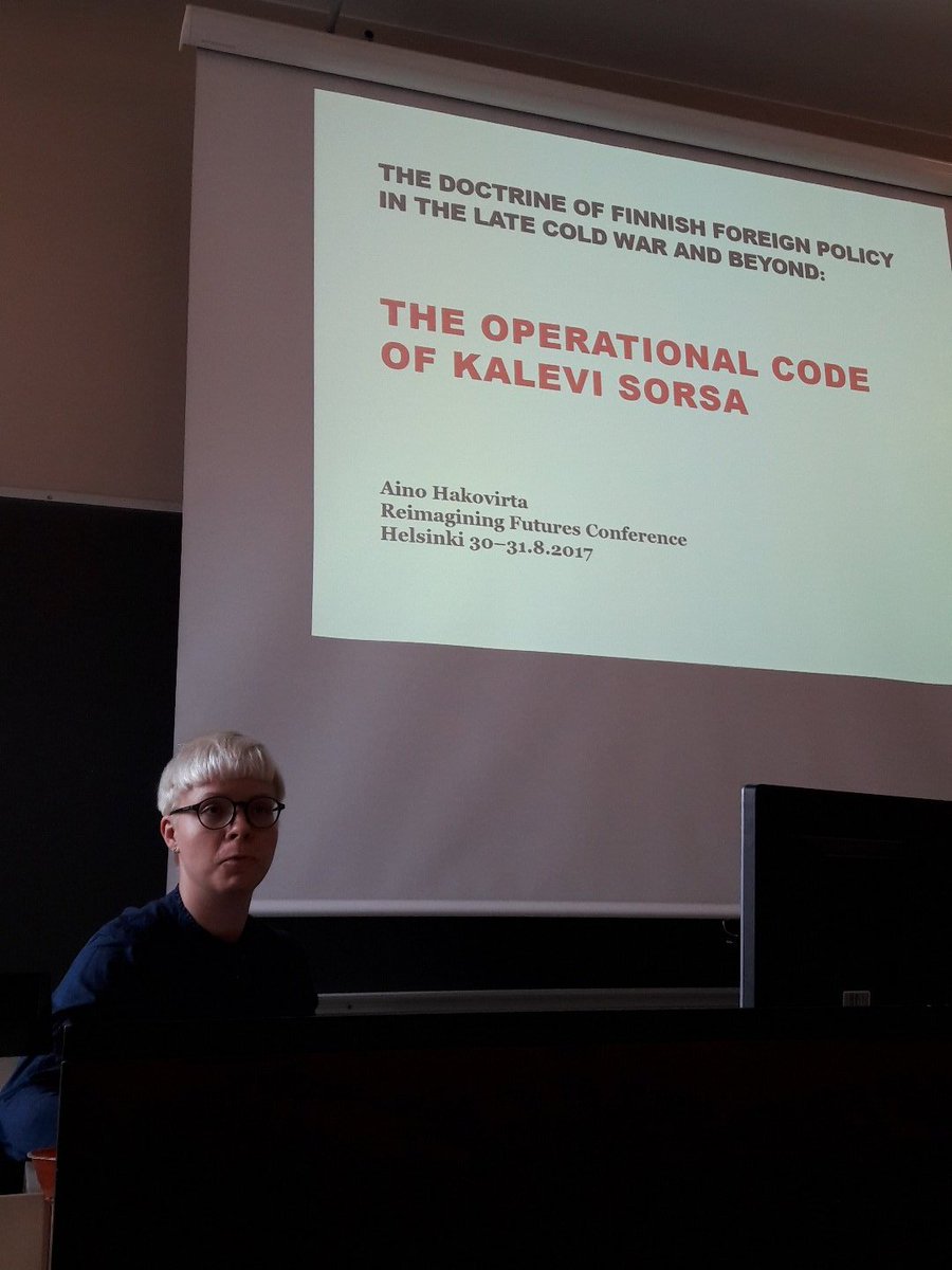 Luikki's tweet photo. Aino Hakovirta speaks on Kalevi Sorsa and his belief system in terms of international relations. #REIMAG https://t.co/2FK8I2ZvKq