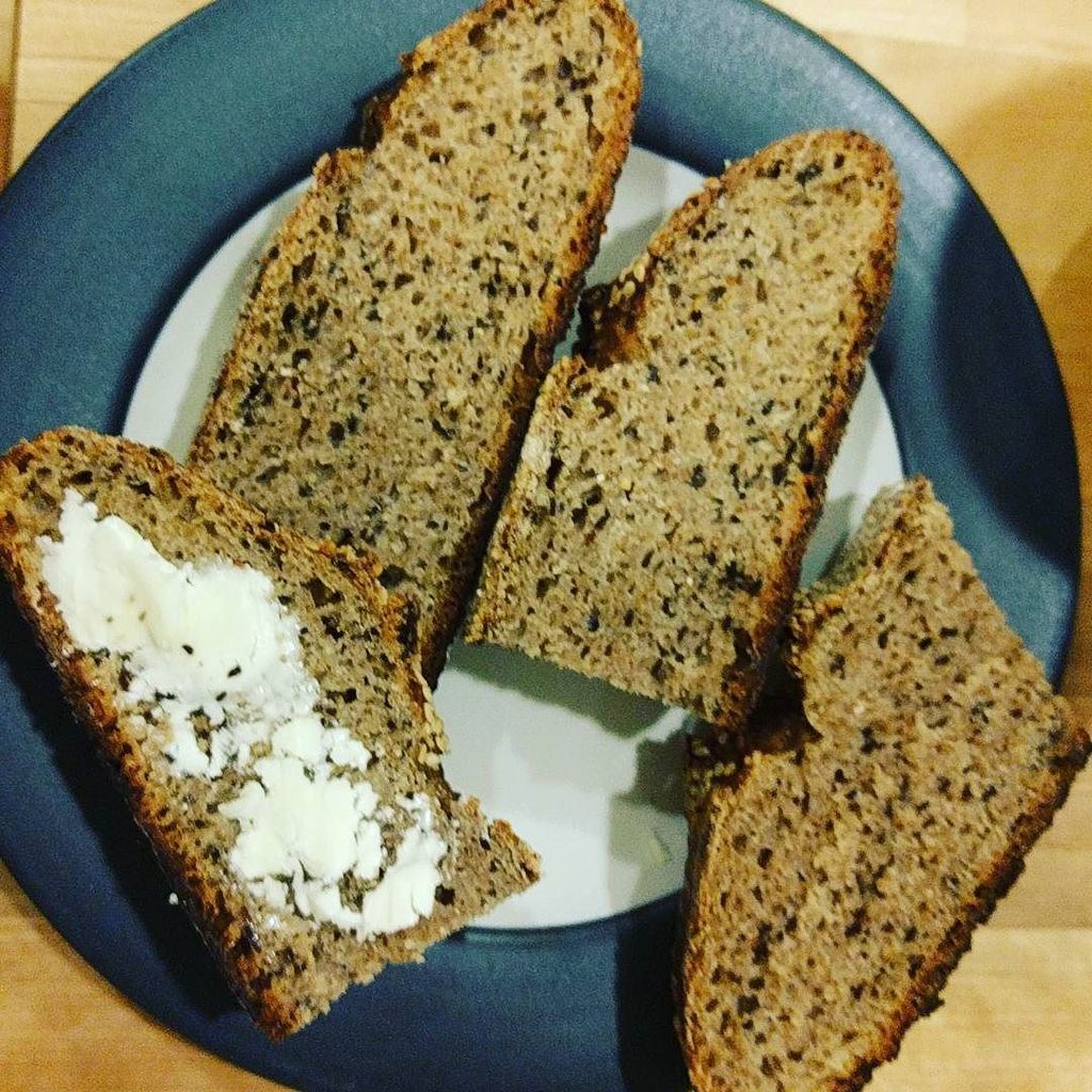 BarbarianBread's tweet photo. No need for toasting. #sourdough #breakfast #sesame #coffee #Philly https://t.co/gxxdbCgbut https://t.co/3NSJ8Cb4I1