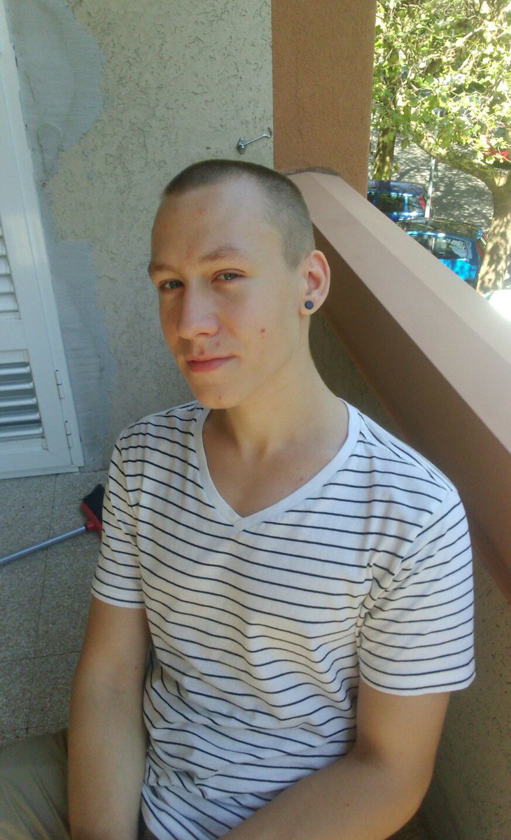 JamBoyTwits's tweet photo. Kill me pls
(Retwittate stronzi) https://t.co/D9WTvRxbtJ