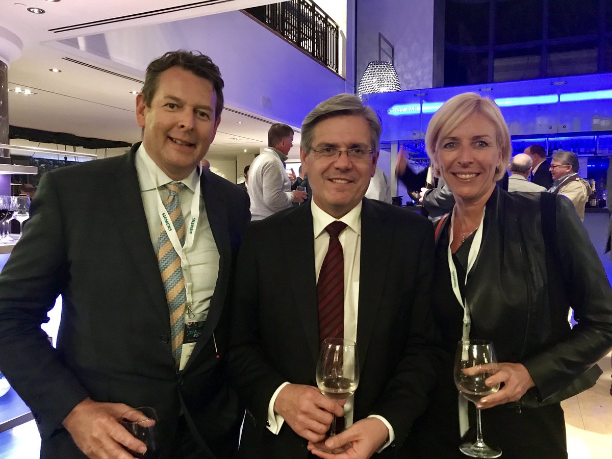 GerChamberQLD's tweet photo. 3 powerhouses @GermanChamberOz @JeffRConnolly &amp; Jonathan Clancy ChemChina to end a successful #Digitalize2017 @Siemens_Aus #industrie40 https://t.co/i0cQbvnrZS