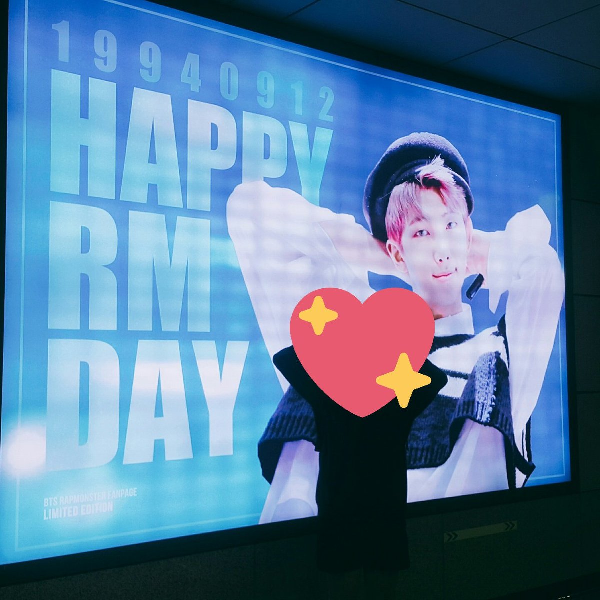 _v_jin_'s tweet photo. #happyRMstation
ㅜㅠㅜㅜㅠ남준이 너무 이뻐요ㅜㅠㅠㅜㅜ예쁜 광고 감사해요💖💖💖💖💖💖💖💖 https://t.co/DMxGaz1e4O