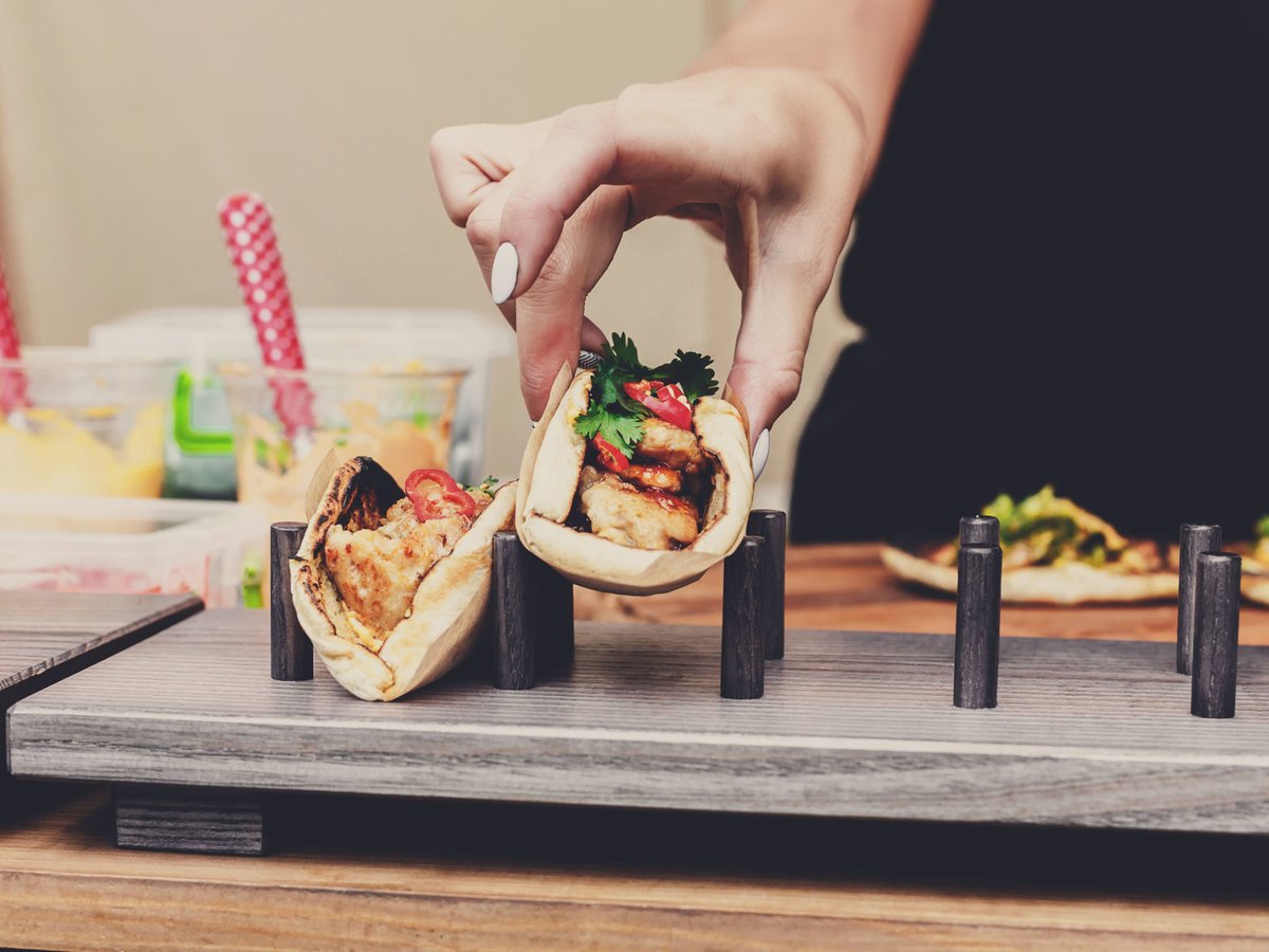 foodandwine's tweet photo. This taco festival turned to chaos after running out of tacos: https://t.co/cLmD16ABTR https://t.co/likKYTEKzz