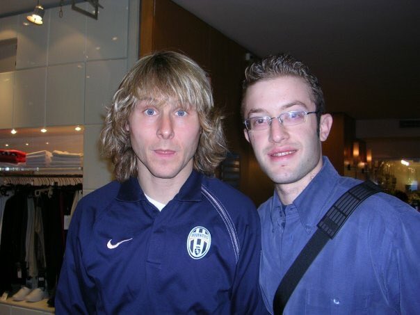                                            ,        .

Happy bday, pavel nedved. 