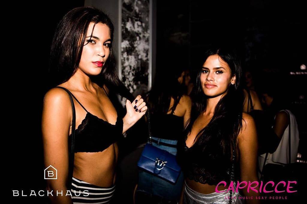 capricceclub's tweet photo. ¡Ya está aquí el miércoles para alegrarte la semana! Esta noche @capricceclub en @blackhausmadrid 😍
.
#capricce #b… https://t.co/BolSkKZYKf https://t.co/4YGefQe2ym