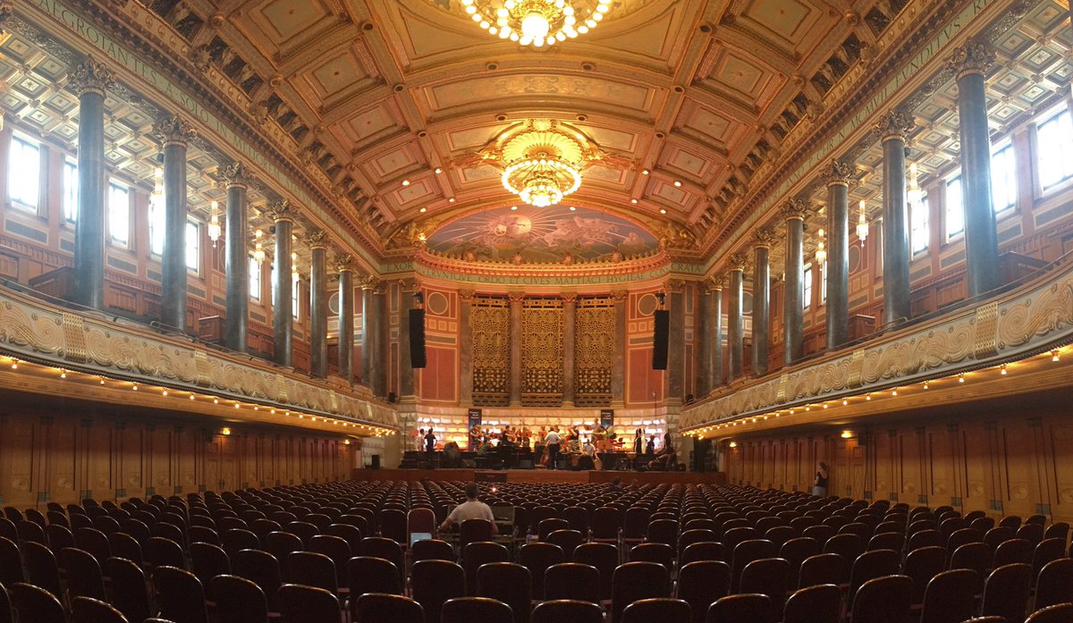 StgtKO's tweet photo. Der Soundcheck mit @AvishaiCohen für das @rheingaumusik Festival hat soeben begonnen. Es ist schön wieder hier zu sein, Wiesbaden! https://t.co/AXA4LaryYf